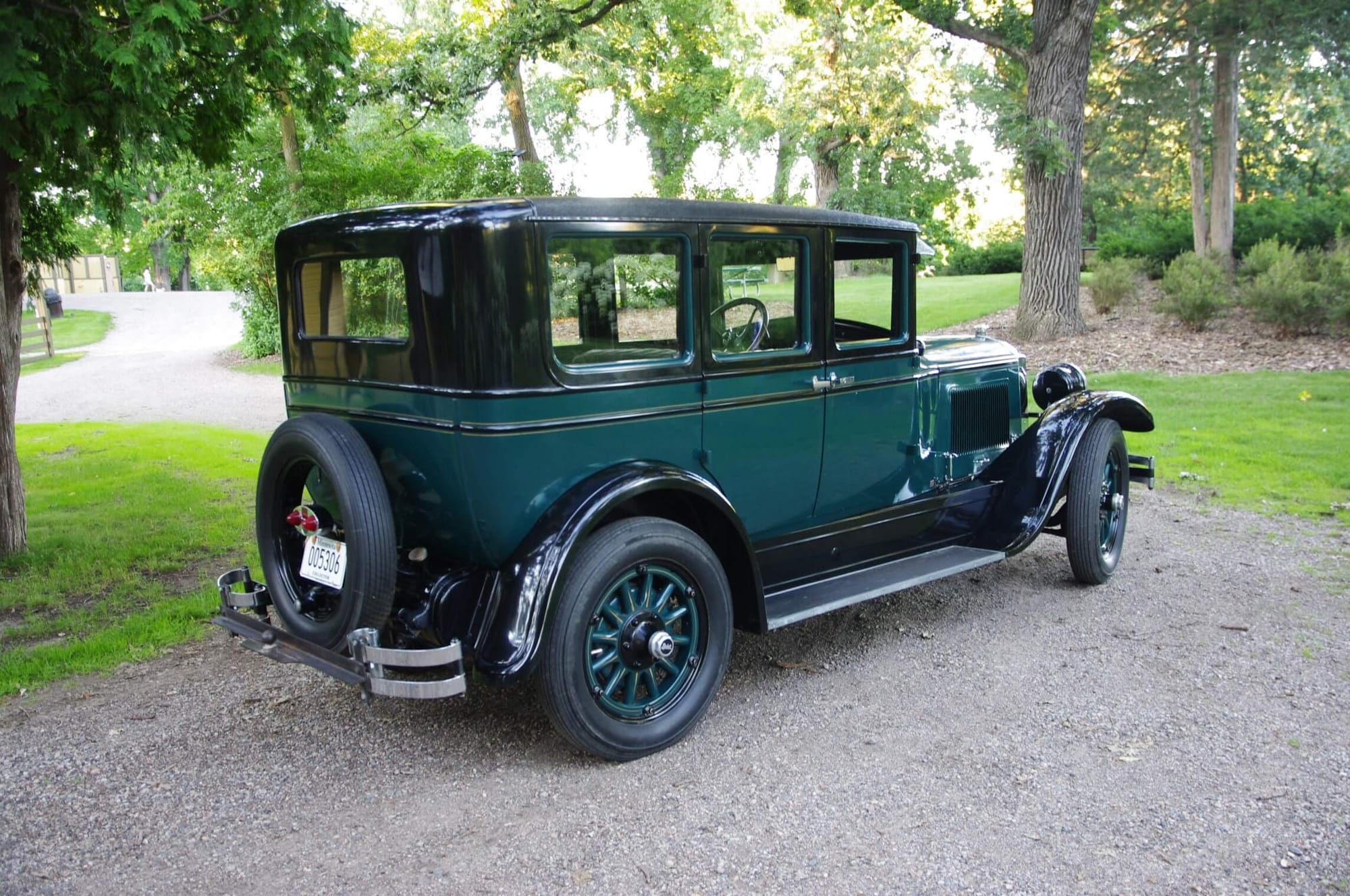 1927 Buick Master Six exterior