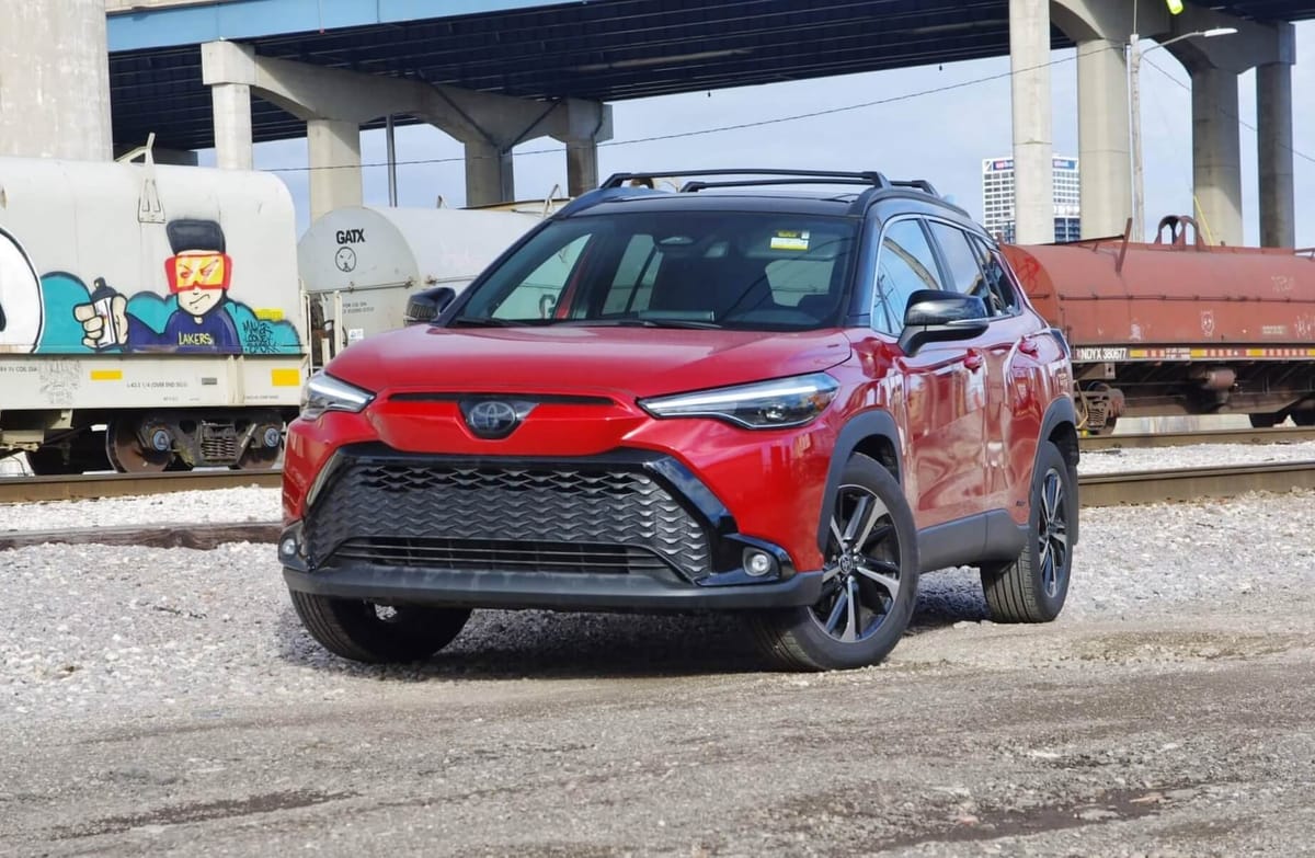 2024 Toyota Corolla Cross XSE Hybrid: Hollywood Flash Counter-Point Review