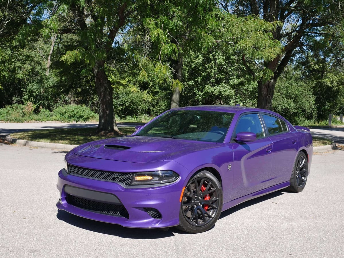2016 Dodge Charger SRT Hellcat - Quick Review, Video
