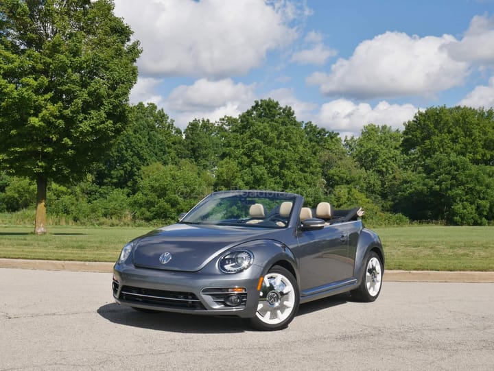 2019 Volkswagen Beetle Convertible Final Edition SEL exterior