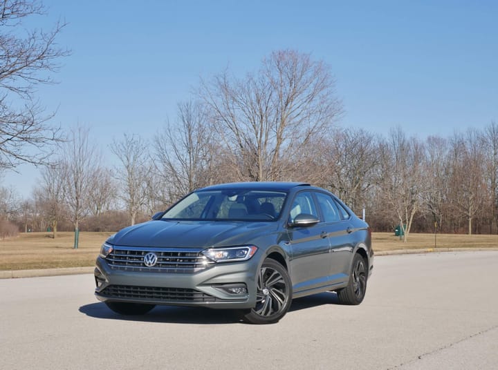 2019 Volkswagen Jetta SEL Premium exterior