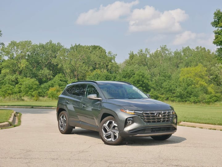 2022 Hyundai Tucson Limited Hybrid AWD exterior