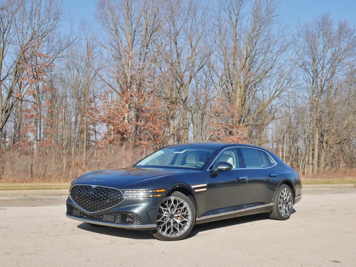 2023 Genesis G90 3.5T e-SC exterior