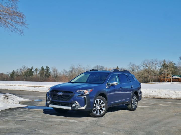 2025 Subaru Outback Touring XT AWD exterior