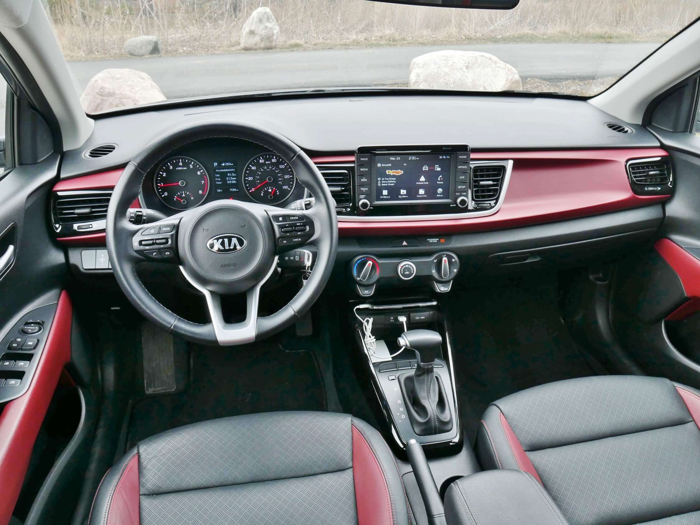 2018 Kia Rio 5 door EX: cockpit is airy, instrumentation highly legible, control layout logically placed