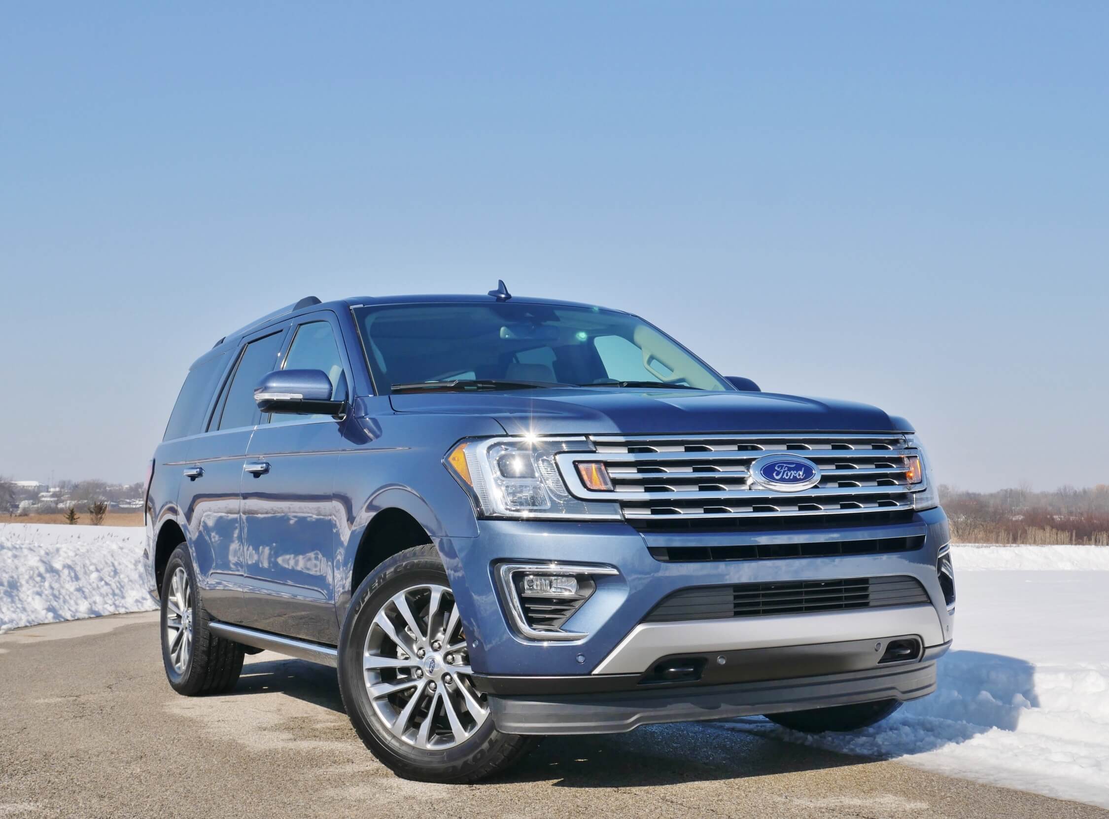 2018 Ford Expedition Limited 4x4: Raked back face, finer detailing = adopts crossover demeanor