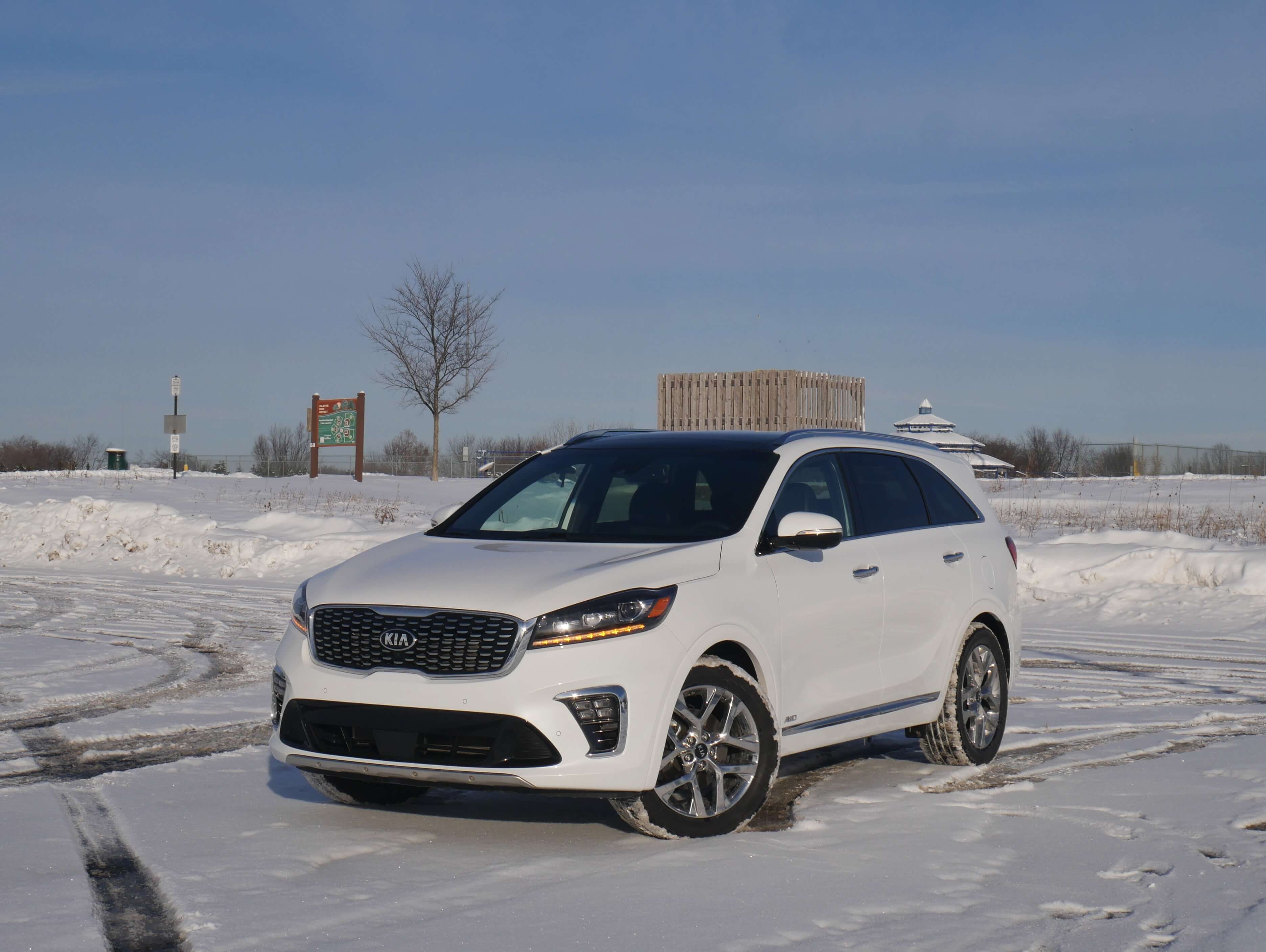 2019 Kia Sorento SXL AWD: Mid cycle updates to this very Car Like mid size crossover SUV include exclusive 3 Row configuration & tweaked exterior cues. Starting price = $27k