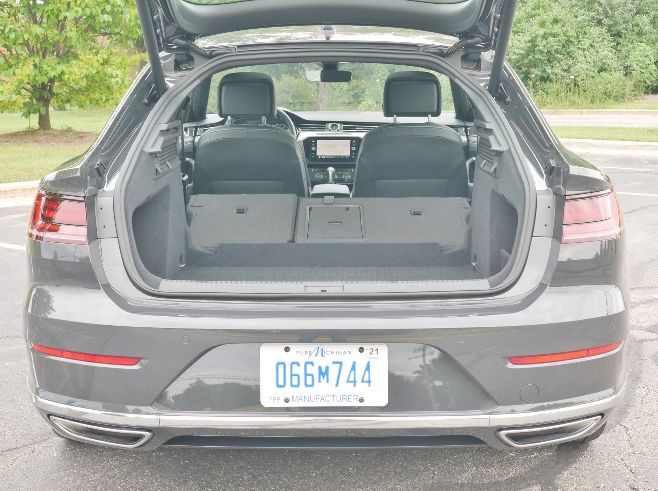 2019 Volkswagen Arteon SEL Premium R-Line 4Motion: Liftback's ginormous expandable cargo bay is clear advantage over traditional notchback GT