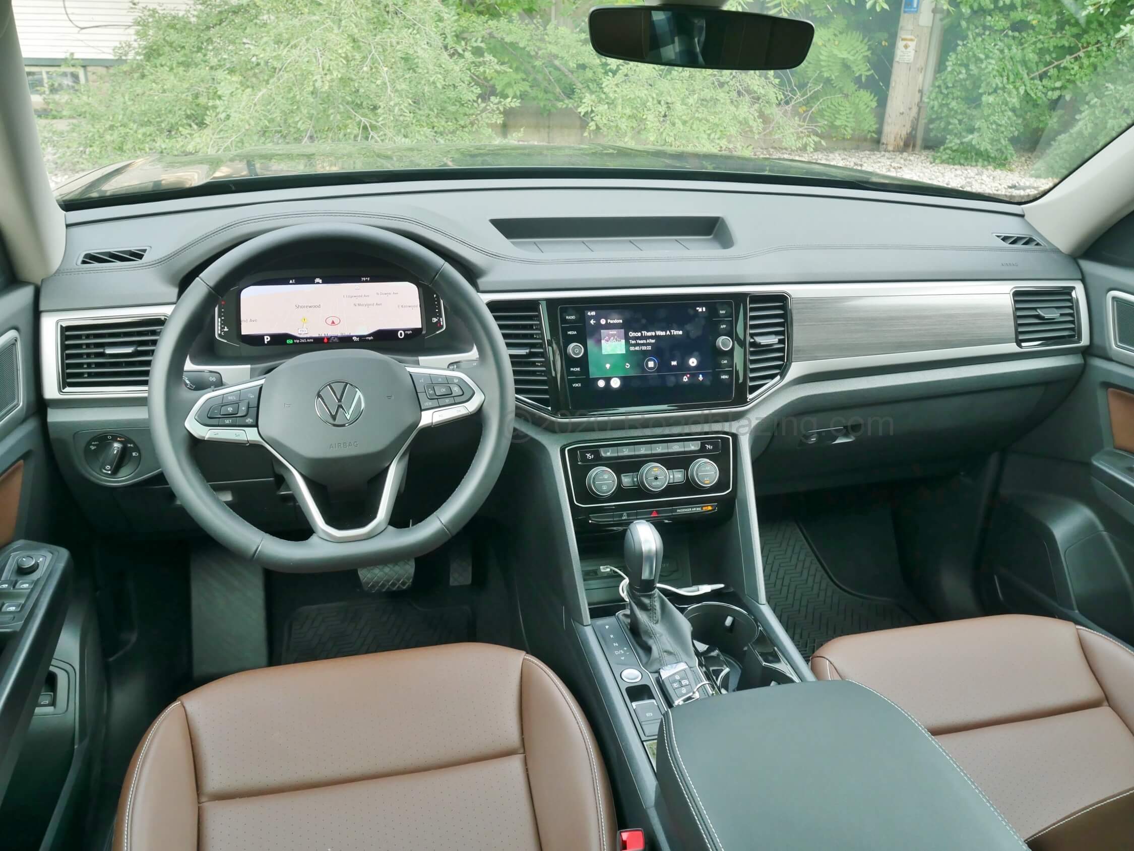 2021 Volkswagen Atlas V6 SEL: landscape orientation of native Navigation map in 10.2" Digital Cockpit driver's cluster and Android Auto's Pandora music app in the 8.0" touch infotainment display