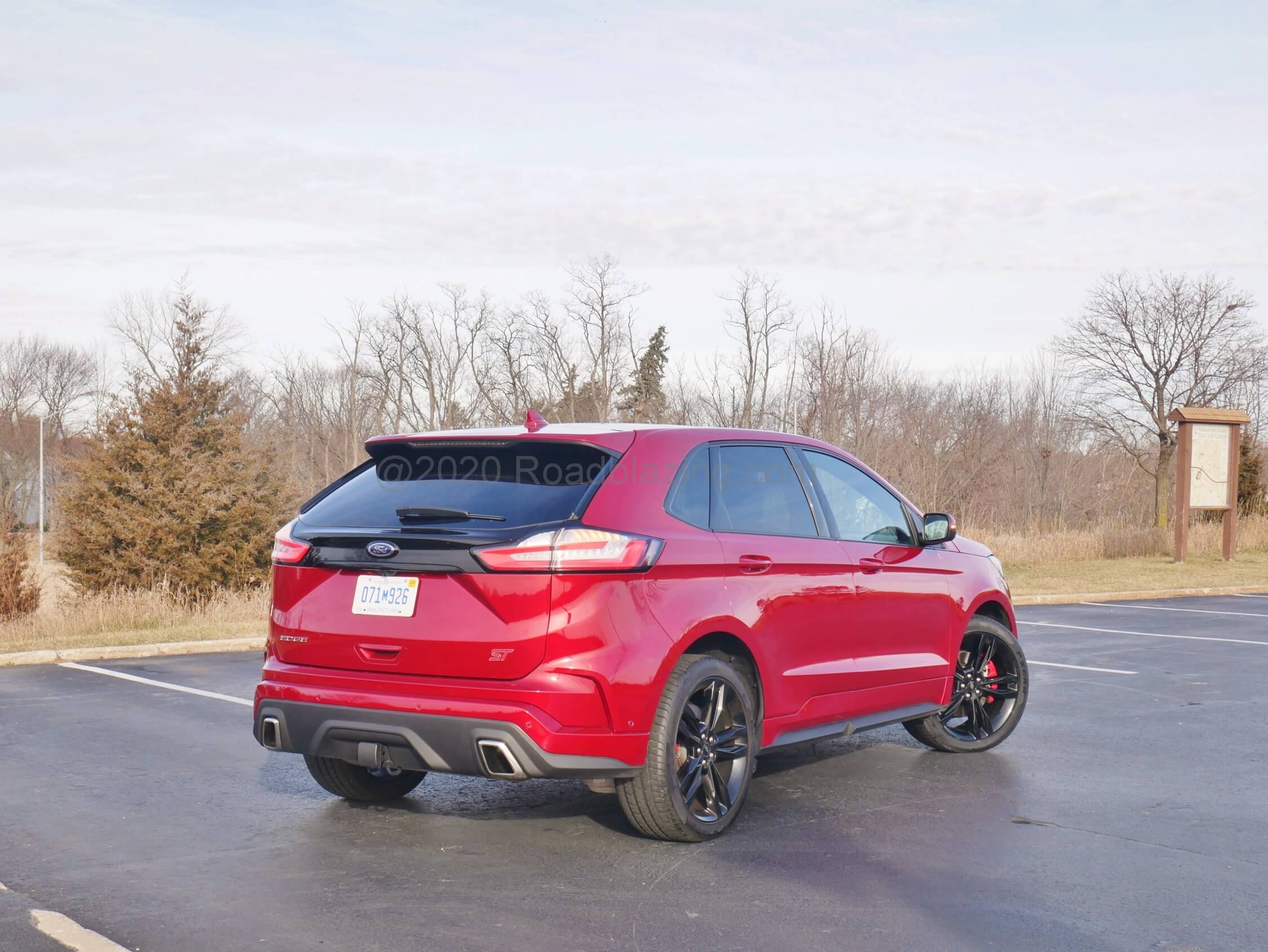 2020 Ford Edge ST: all window frames, cladding & wheels are menacing darkened, air dams, spoilers and valances aggressivized