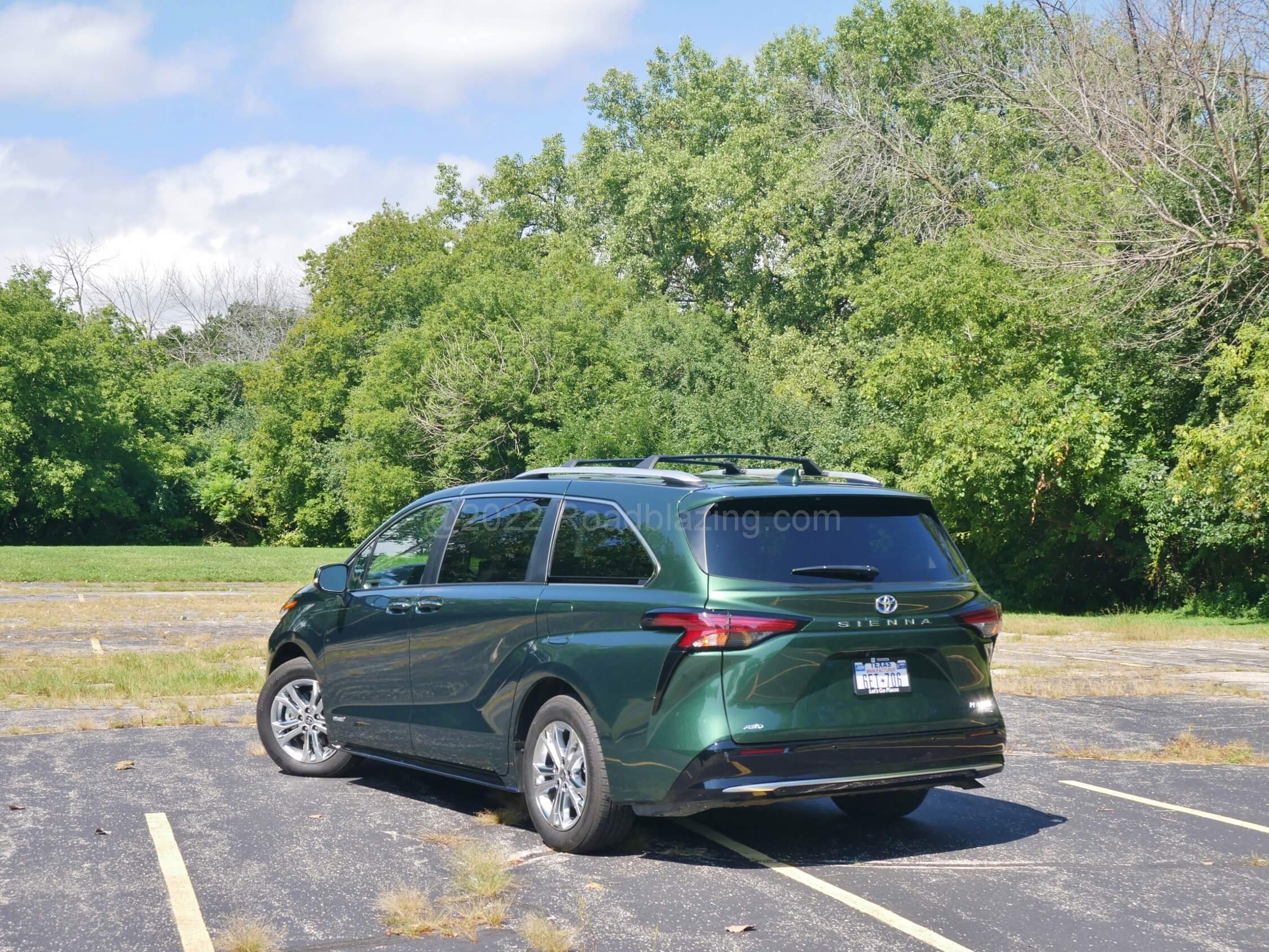 2021 Toyota Sienna Hybrid Platinum AWD: Haughtier rear quarter haunches are followed by more prominent boomerang taillights