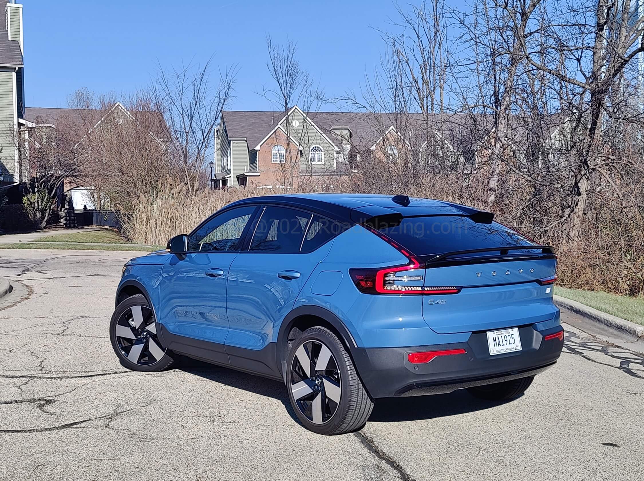 2022 Volvo C40 Recharge Twin Ultimate EV: $1750 price premium to lose cargo space but gain a sensuous fastback posterior and be exclusively EV powered.