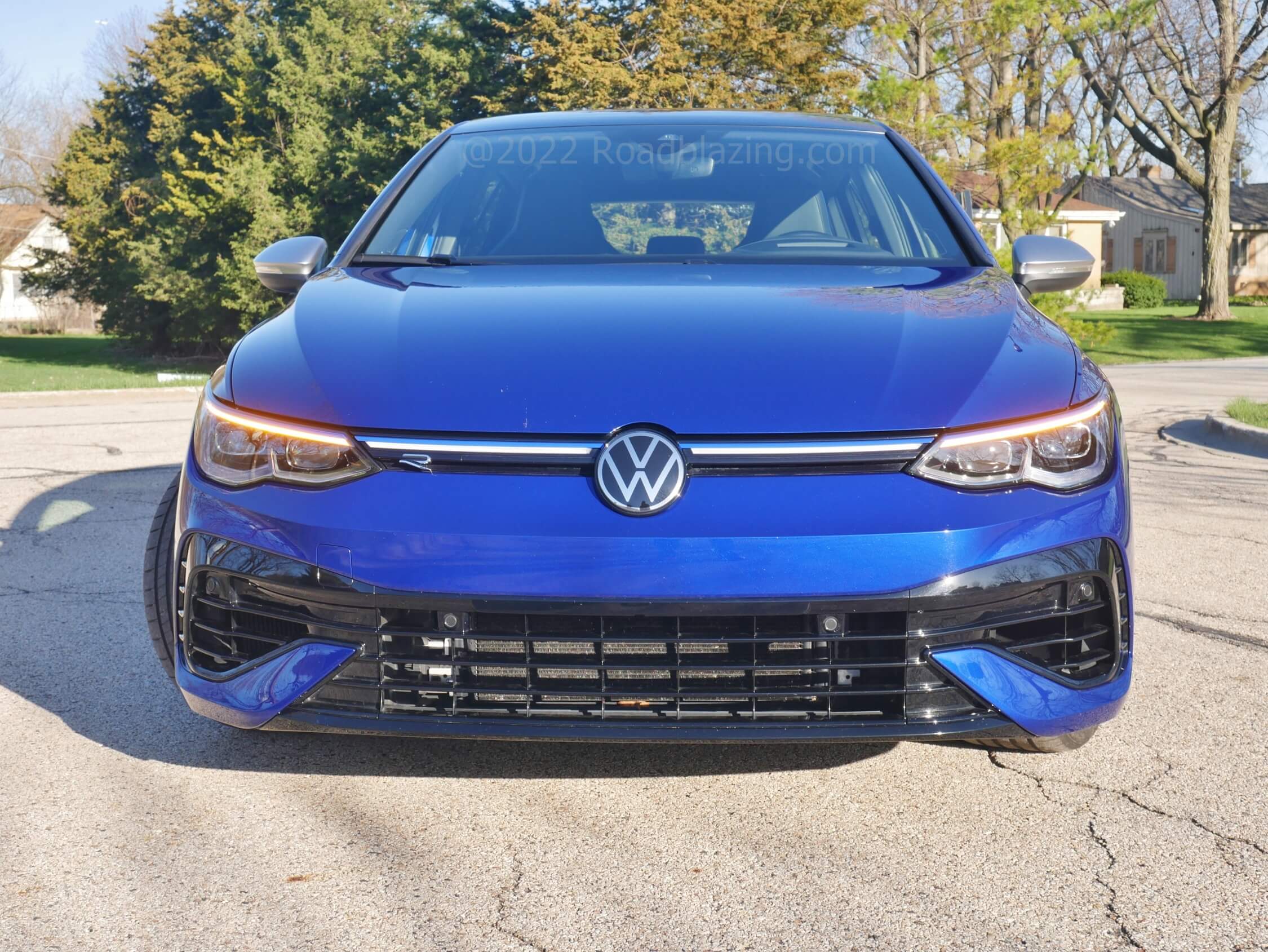 2022 Volkswagen Golf R: wispy new upper front details, including illuminated singular upper grille lateral bar flanked by formidable lower corner folds whisper potential for menace