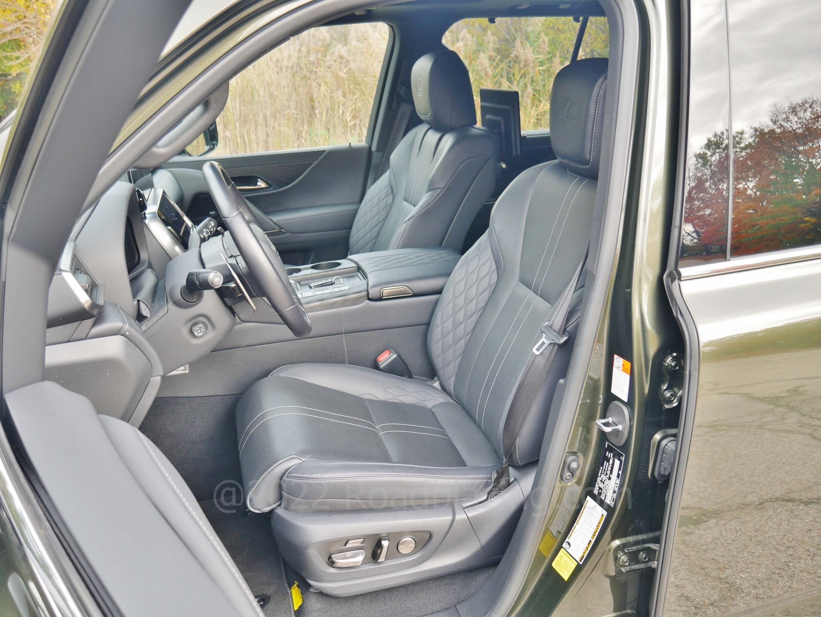 2022 Lexus LX 600 Ultra Luxury: heated & cooled full power adjust front seats