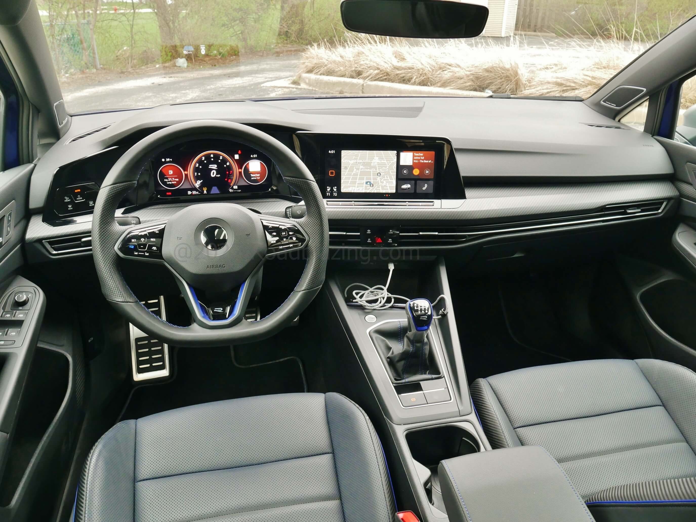 2022 Volkswagen Golf R: modern displays include variable & map embedding Digital Cockpit gauge cluster.